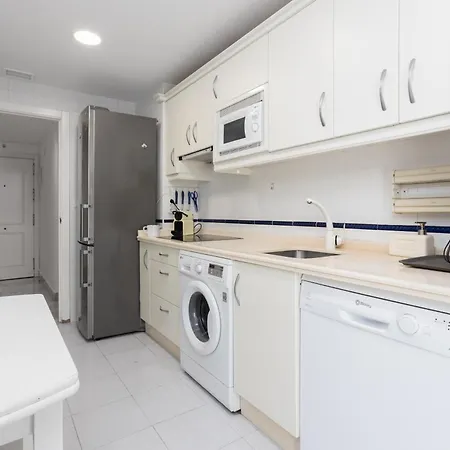 Mtr - Temporary Rent Two Bedrooms Old Town Apartment *